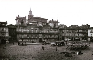 Plaza Mayor de Llión